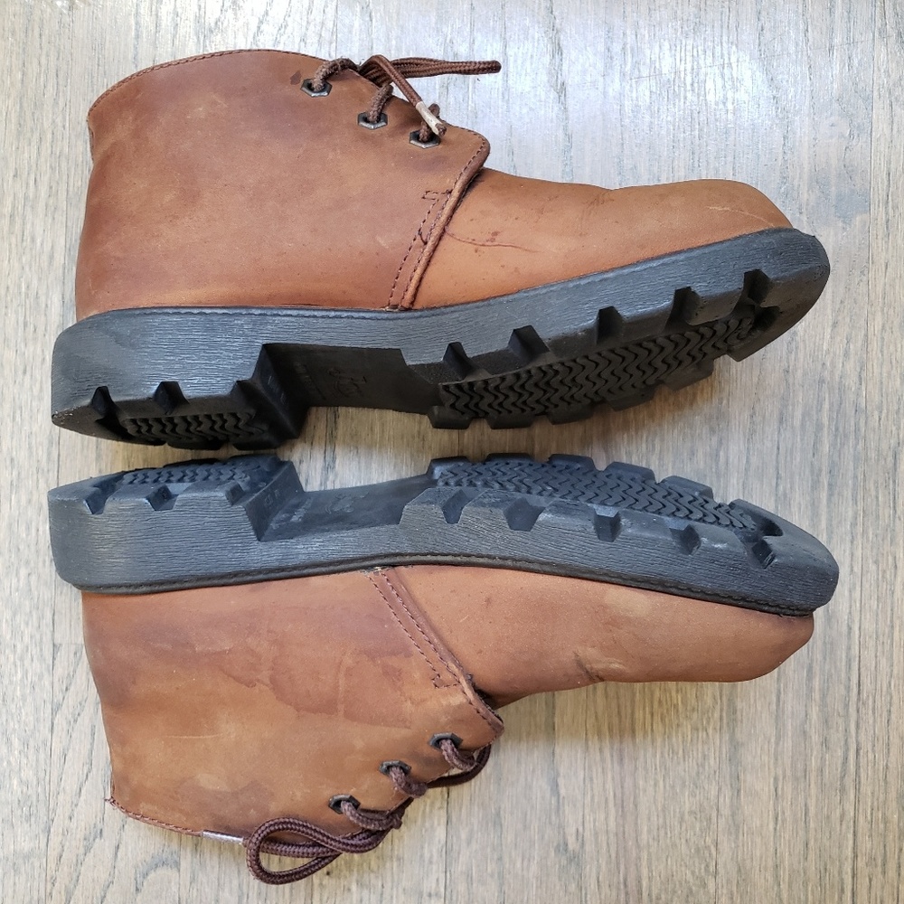 Bass Buxton Winter Boots Size 8M